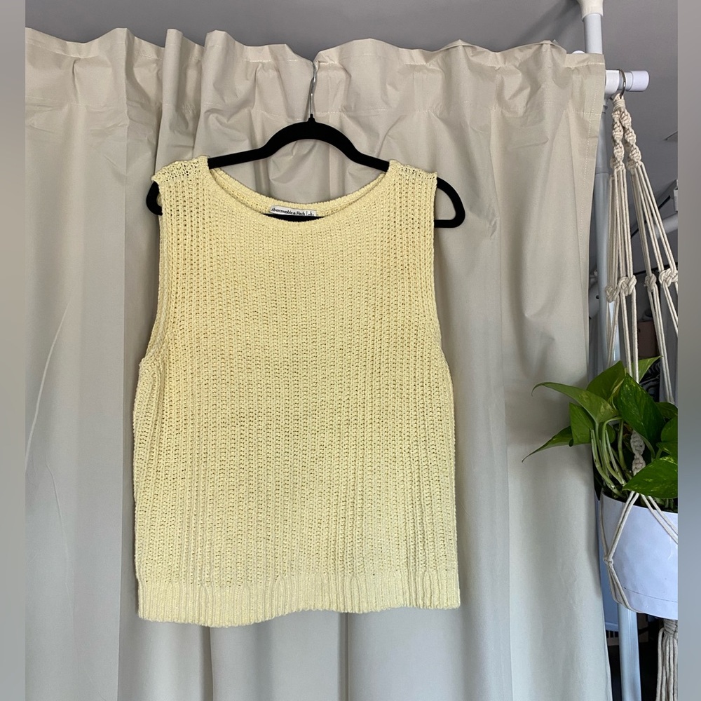 Abercrombie & Fitch Sunny Yellow Boxy Sweater Vest